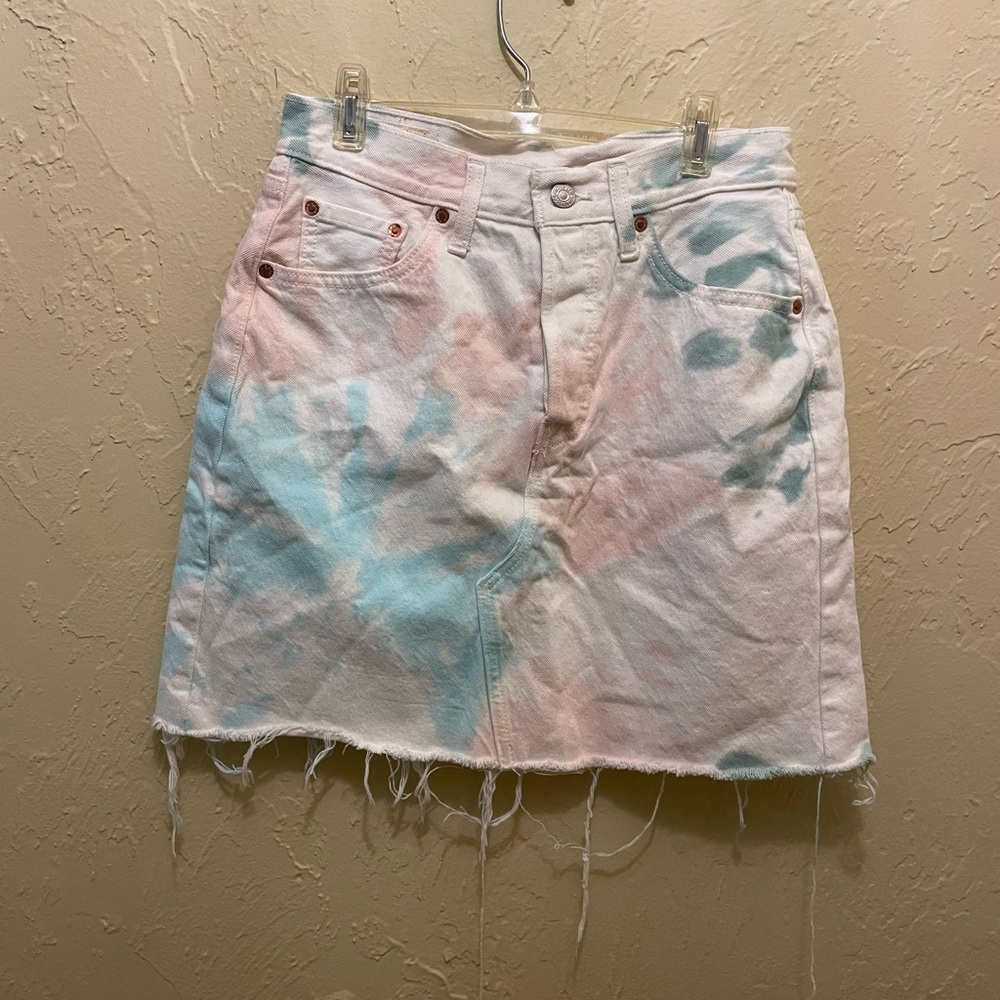 Levi's Pastel Tie-Dye Mini Skirt in Pink and Blue